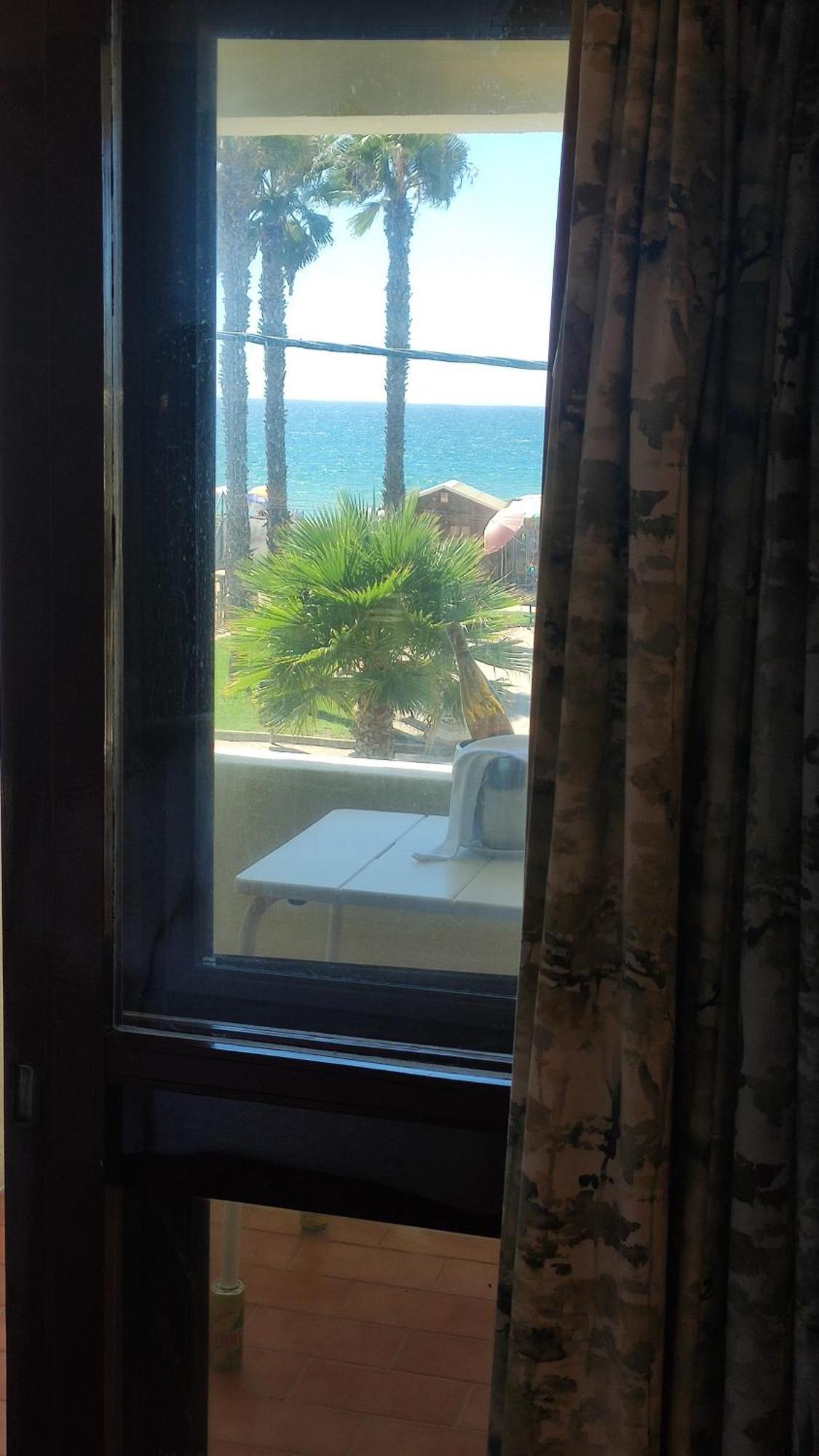 Aeromar Beach Hotel ฟารู ภายนอก รูปภาพ